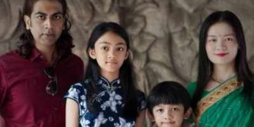 Caught in crossfire, Indians in China battle a sense