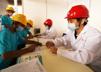 China to help poor migrant workers secure jobs