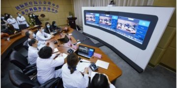 Chinese, Irish medical experts exchange experience on COVID-19 via video conference, build synergy in pandemic response