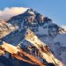 Chinese survey team reaches the summit of Mount Qomolangma