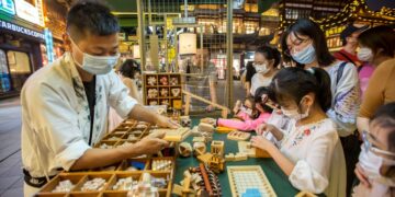 Night consumption lights up China’s economic recovery