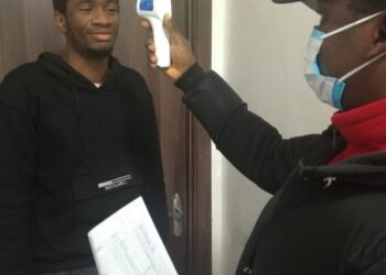 Nigerian student studying in China enjoys rewarding volunteer work in COVID-19 fight