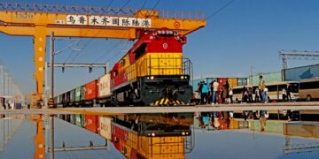 China, EU vow to bring bilateral ties up to a higher level