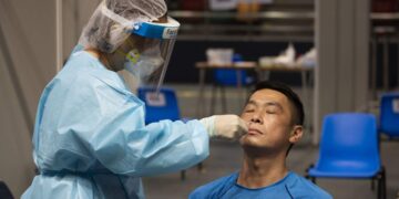 Hong Kong launches massive COVID-19 screening program