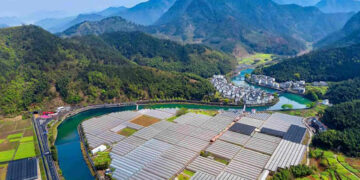 China speeds up construction of clean, low-carbon society