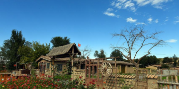 Ancient village in Xinjiang embraces new vitality in cultural tourism