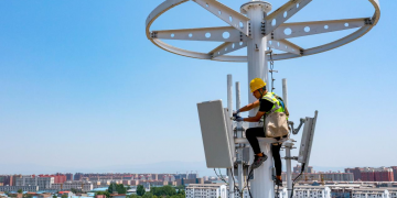China builds world’s largest 5G network with 475 million users