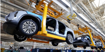 China sees vigorous development of its manufacturing industry over past 10 years