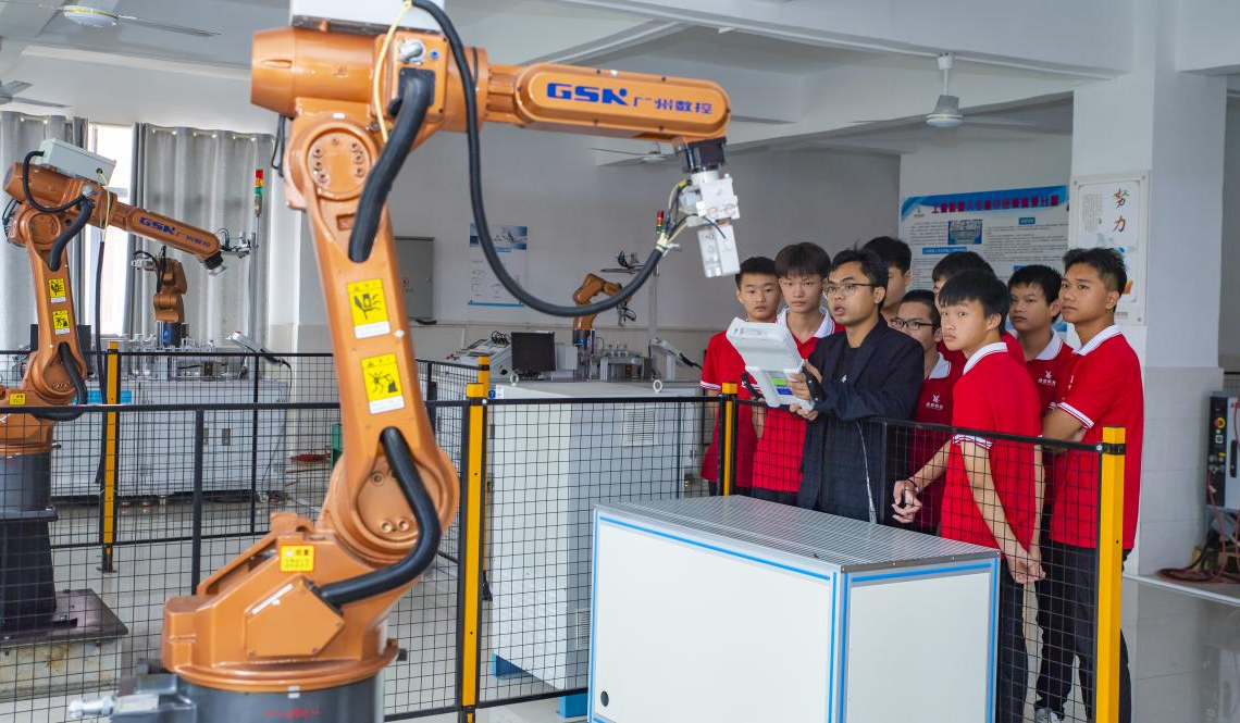 Digital economy a great platform for China’s young generations
