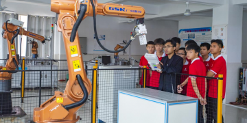 Digital economy a great platform for China’s young generations