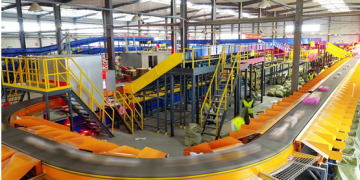 China sees rapid development of logistics equipment manufacturing