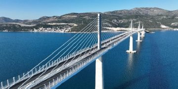Major-country diplomacy with Chinese characteristics benefits whole world