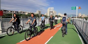 China improves pedestrian, bicycle systems for better, greener urban transport