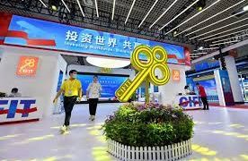 China to keep working with rest of world to build community with shared future for mankind