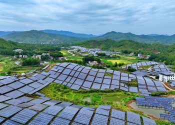 China sees leapfrog development of photovoltaic industry