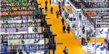 CIIE turns more exhibitors into investors