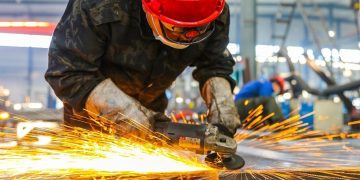 China maximumly reduces COVID-19’s impacts on economic, social development