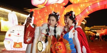 China sees accelerated recovery of culture, tourism consumption