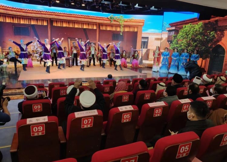World-renowned Islamic figures and scholars visit NW China’s Xinjiang