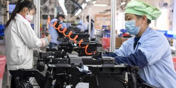 Chinese foreign trade enterprises go all out to expand overseas market