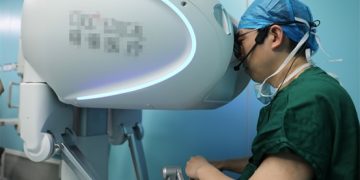 Xiushui county in E China applies surgery robots for better medical services