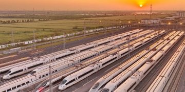 Tourism boom during May Day holiday mirrors China’s transport strength