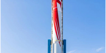 China successfully sends liquid oxygen-methane carrier rocket into planned orbit