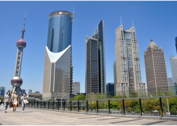 Shanghai makes steady progress in building global financial center