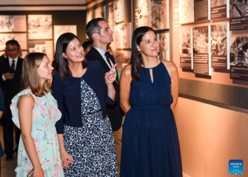 To pass down friendship between Chinese, American peoples from generation to generation