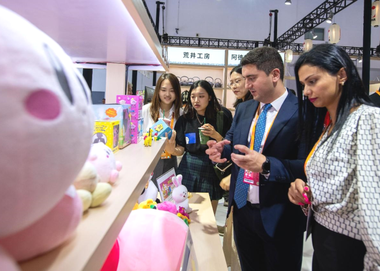 China expands opening up in service trade