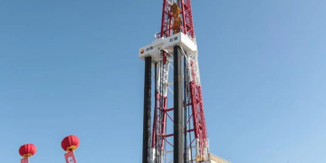 China’s largest ultra-deep oil, gas field built in Tarim Basin