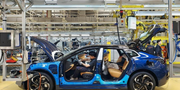 China promotes integrated development of vehicles, energy, roads, cloud