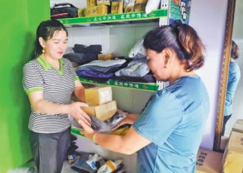 Villages in Xinjiang’s Kashgar enjoy free shipping services thanks to improved logistics network