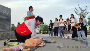 Chinese couple runs ‘first-aid stall’ for eight years to teach life-saving skills