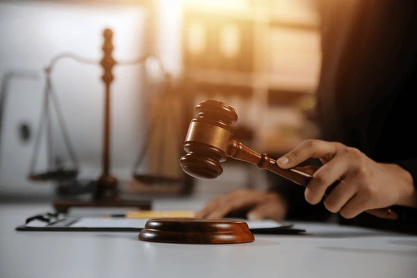 Lebanese expatriate worker sues GOC 2 Div, others, for alleged unlawful detention, demands N2bn as damages