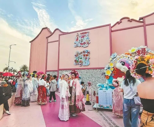 Quanzhou’s millennia-old fishing village thrives on the tradition of hairpin flowers