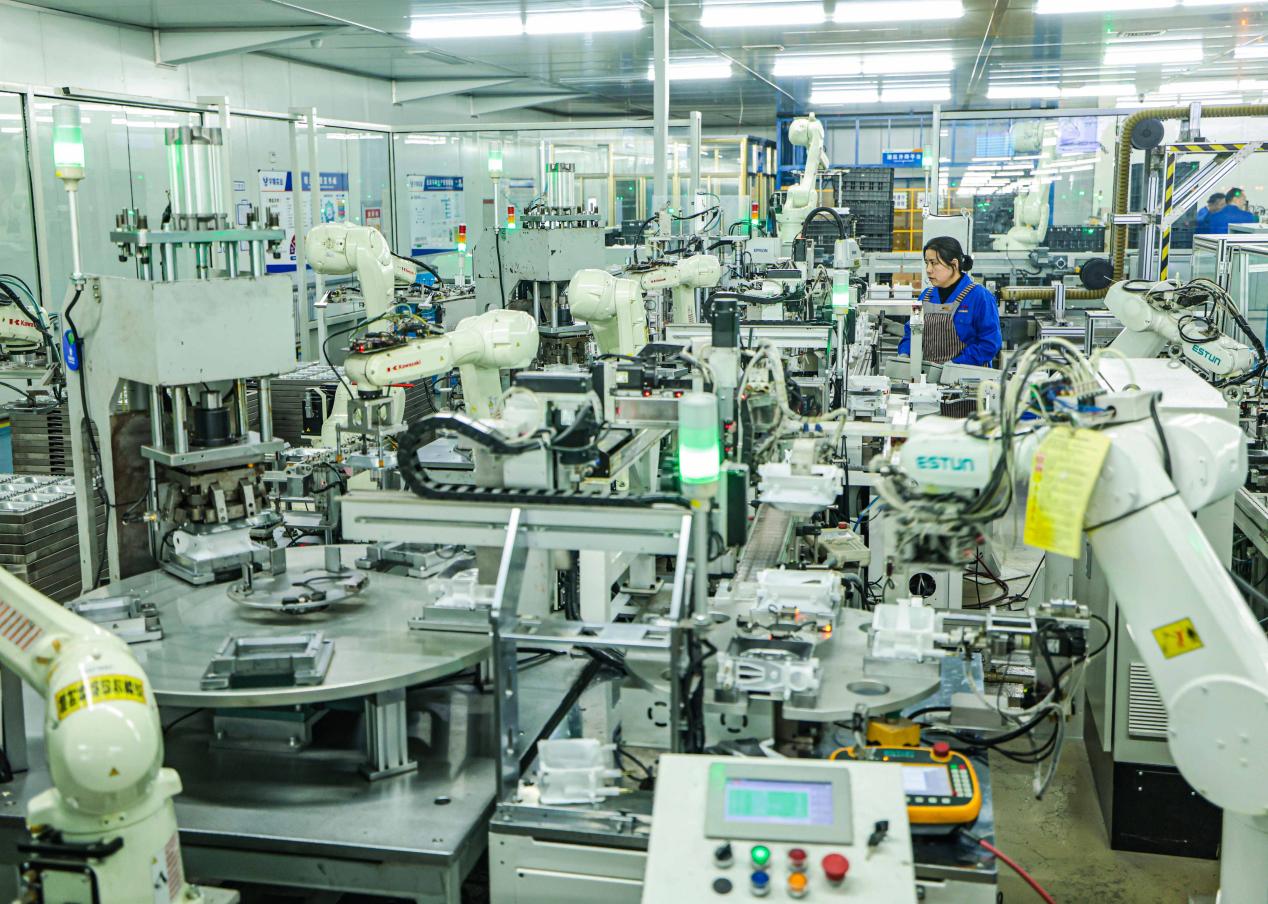 China’s total power use exceeds 10 trillion kWh in 2025