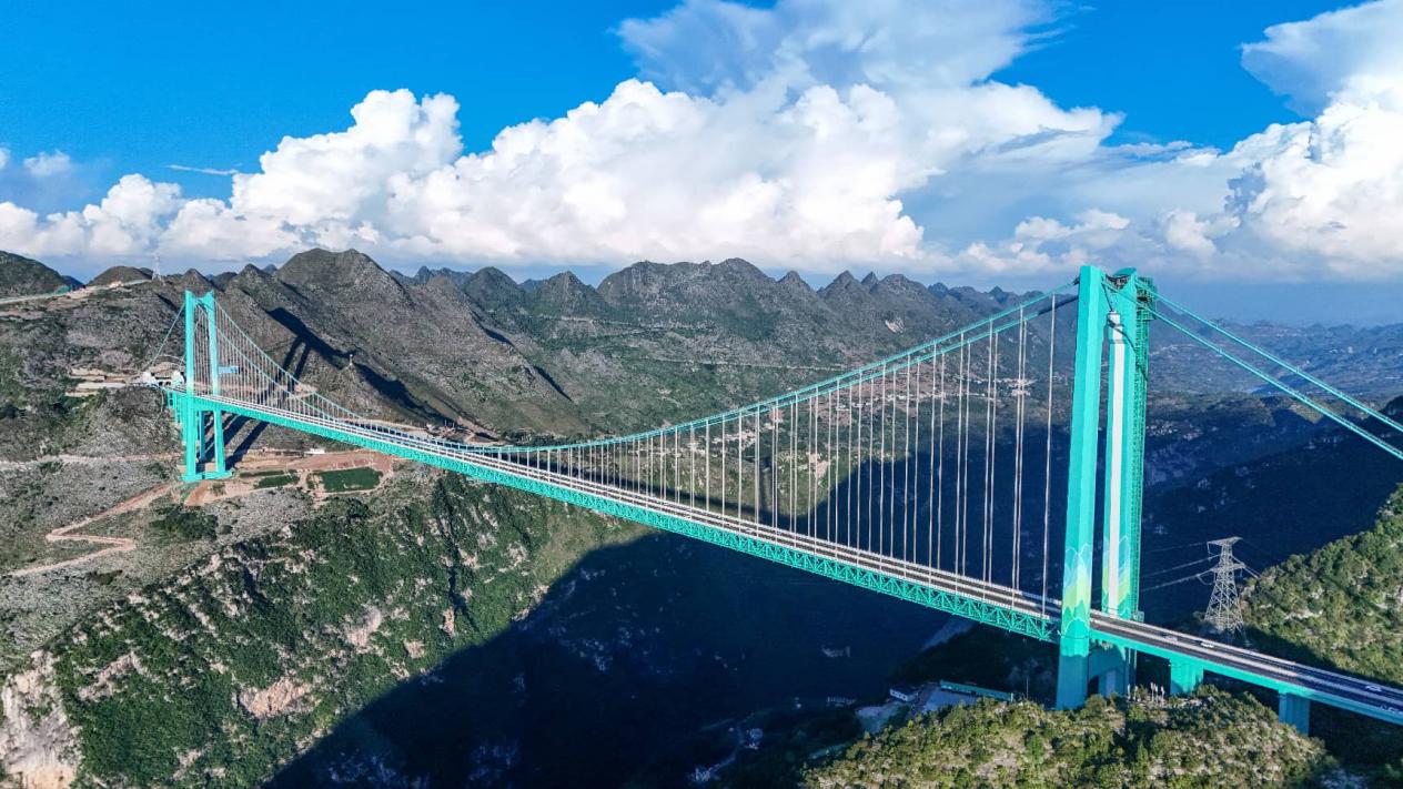 Nearly 40,000 steel wires hold up world’s tallest bridge