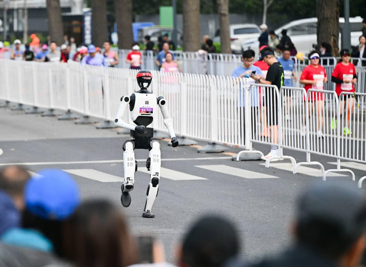 China-developed humanoid robot breaks half-marathon record in Beijing