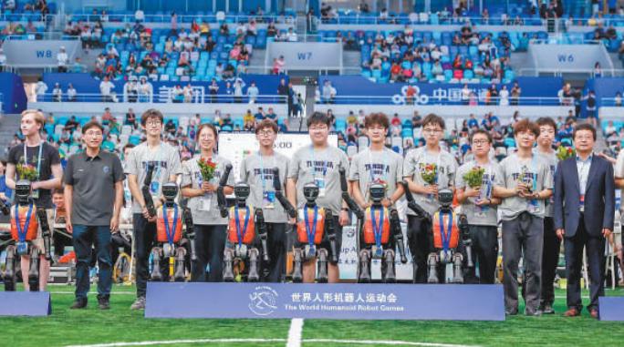 Chinese team turns humanoid robots into ‘football stars’