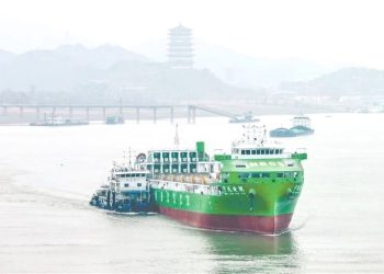 Smart vessels revolutionize port operations across China