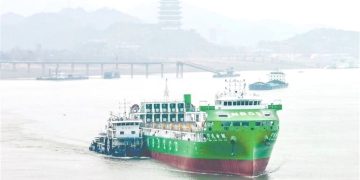 Smart vessels revolutionize port operations across China