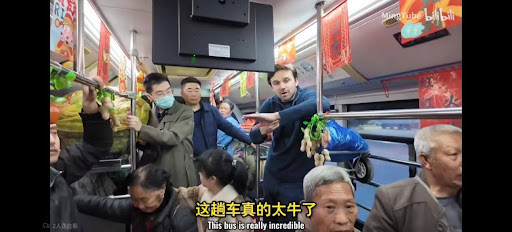 ‘Vegetable bus’ offers glimpse into China’s people-centered governance
