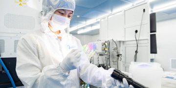 Traditional industries resurgent: emerging demand sparks new life
