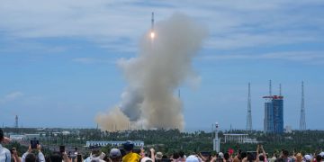 China achieves first sea-based rocket recovery using net-capture system
