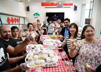 Foreign entrepreneurs find business opportunities and a home in Yiwu